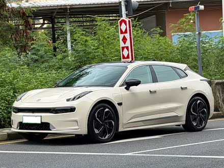 Zeekr 001