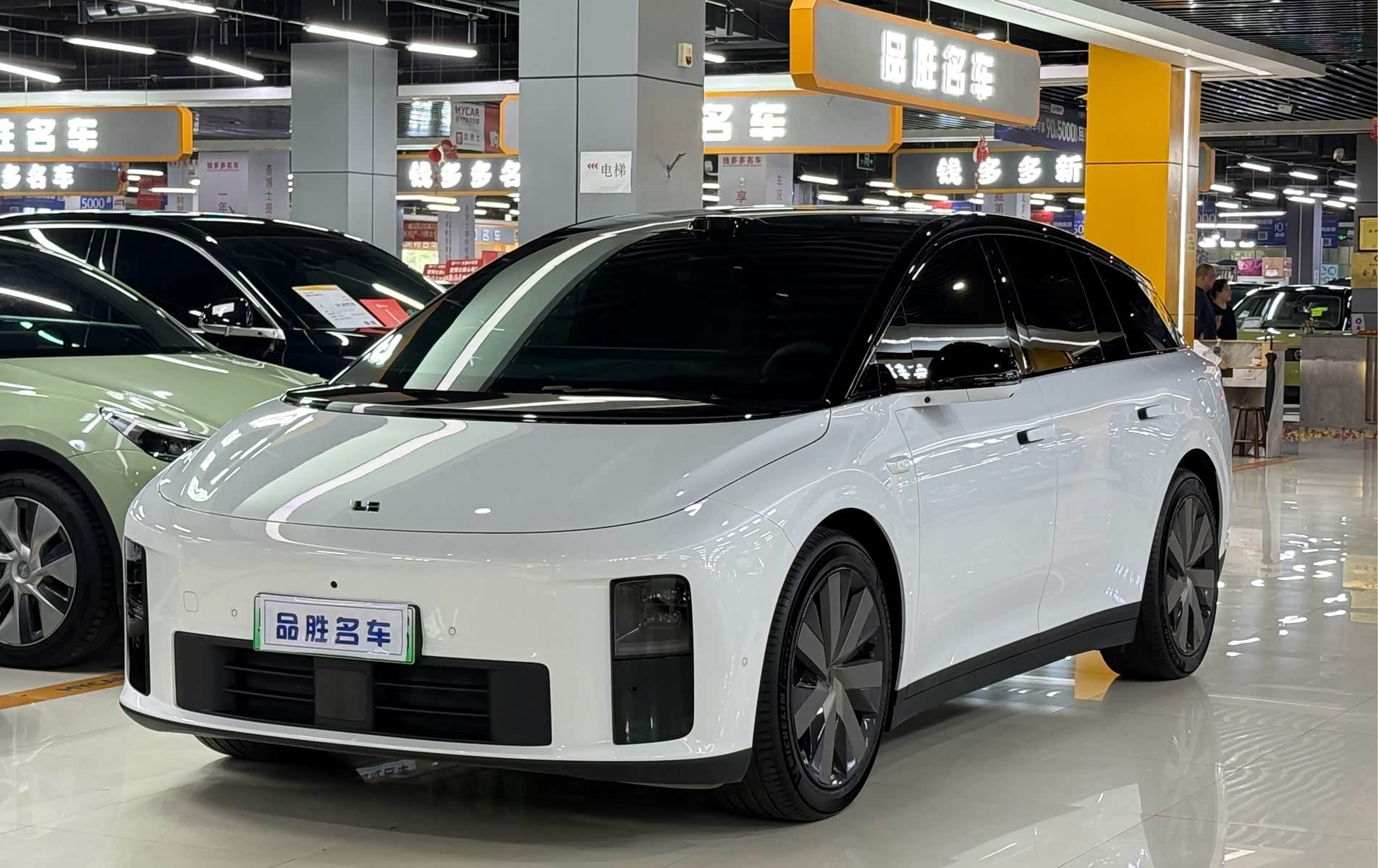 LiXiang i6