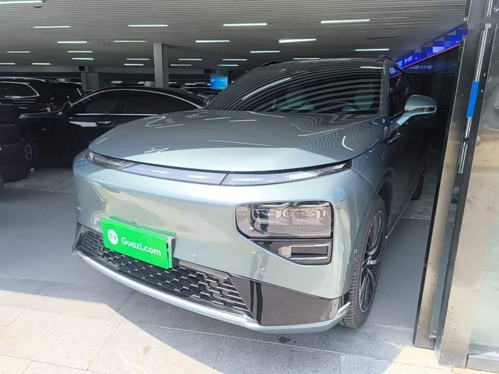 Xpeng G9