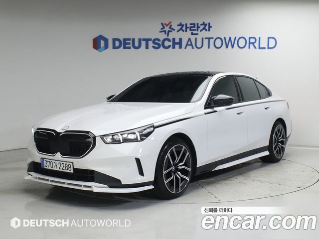 BMW 5-Series, Белый