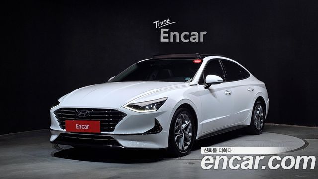 Hyundai Sonata, Белый