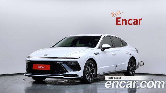Hyundai Sonata, Белый