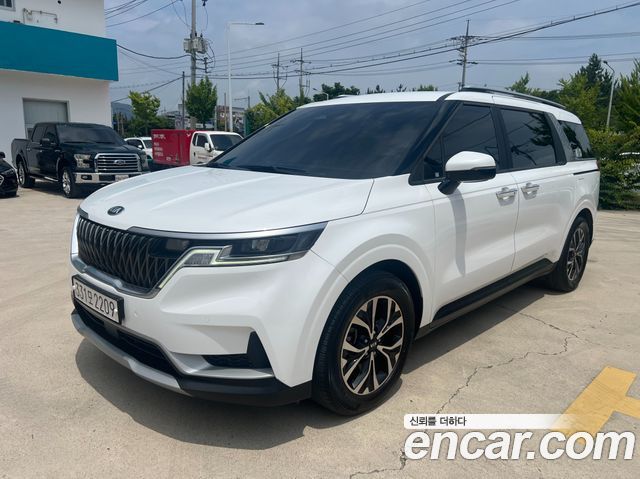 Kia Canival, Белый