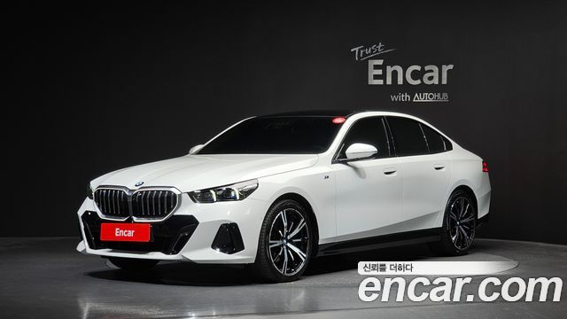 BMW 5-Series, Белый